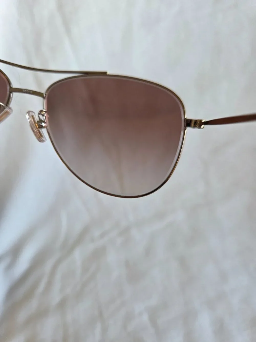 NEW IN CASE AUTHENTIC COACH HC7079 90056F Light Gold Sunglasses
